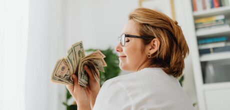 How to align financial goals with values using meditation